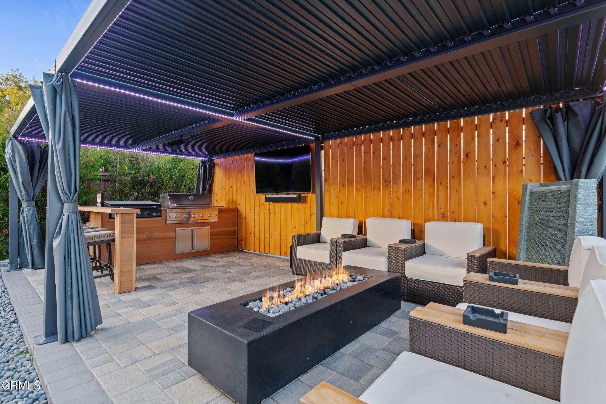 800 Coronado Place Oxnard, CA 93030 - Photo 24 of 43 19 - Outdoor Covered Patio