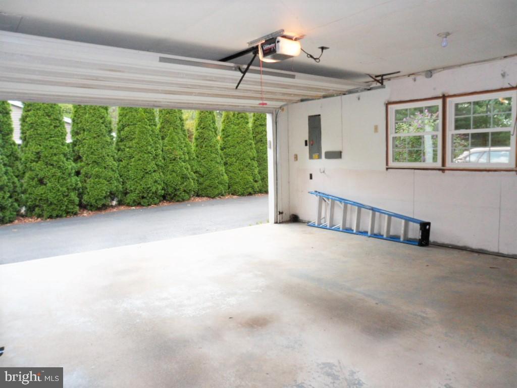 210 Union Hall Road Carlisle, PA 17013 - Photo 3 of 36 Gallery Image 3