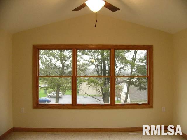 3517 Shady Ridge Court Davenport, IA 52806 - Photo 5 of 8