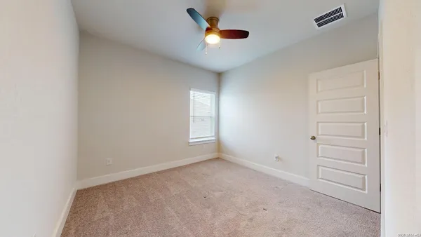 $3,000 | 11526 Hollering Pass, Schertz, TX 78154