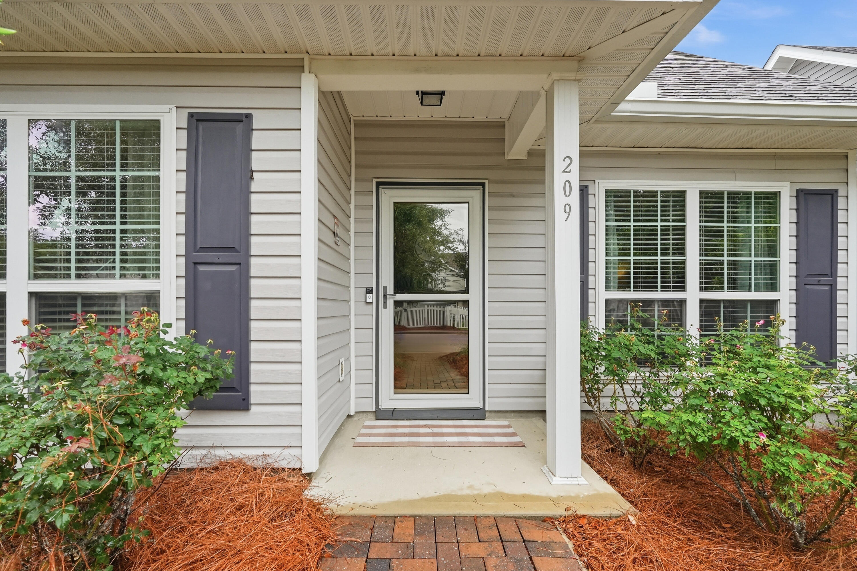 209 Nelly Street Freeport, FL 32439 - Photo 4 of 54 209 nelly-3