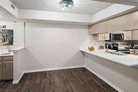 $250,000 | 333 Melrose Drive, Unit 22D, Richardson, TX 75080