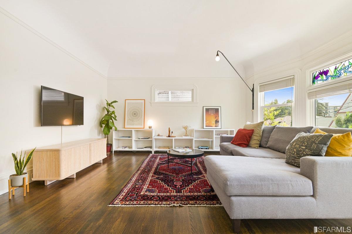 74 Hamilton Place Oakland, CA 94612 - Photo 11 of 34