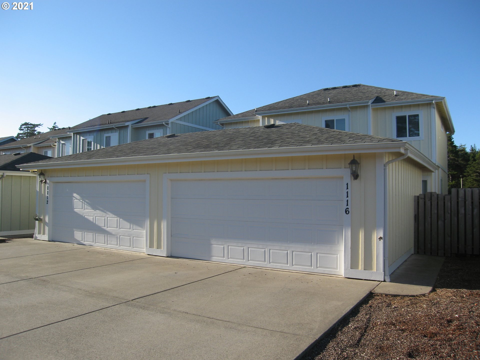 1112 9th Street Florence, OR 97439 - Photo 2 of 22 Gallery Image 2