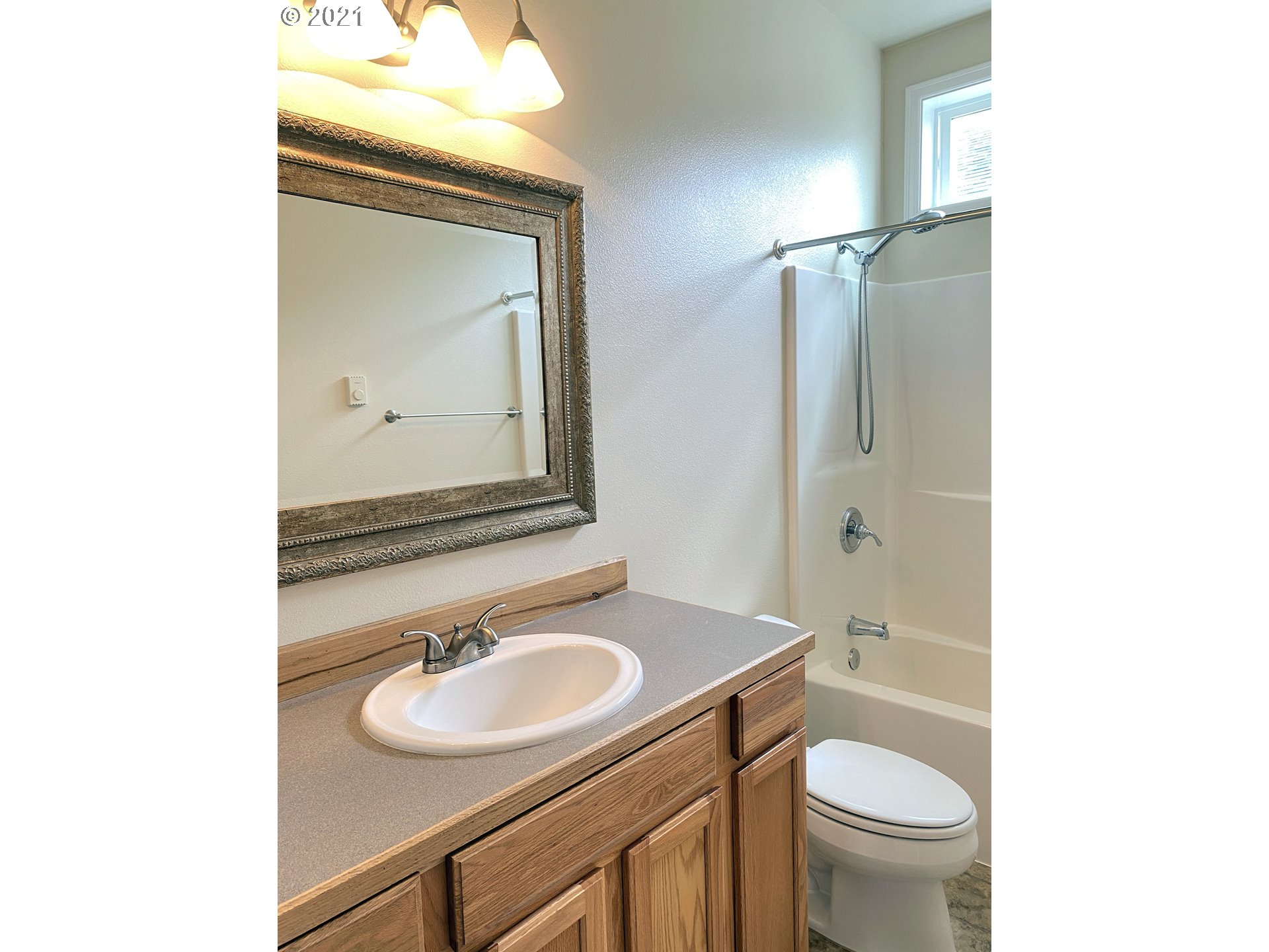 1112 9th Street Florence, OR 97439 - Photo 15 of 22 Gallery Image 15