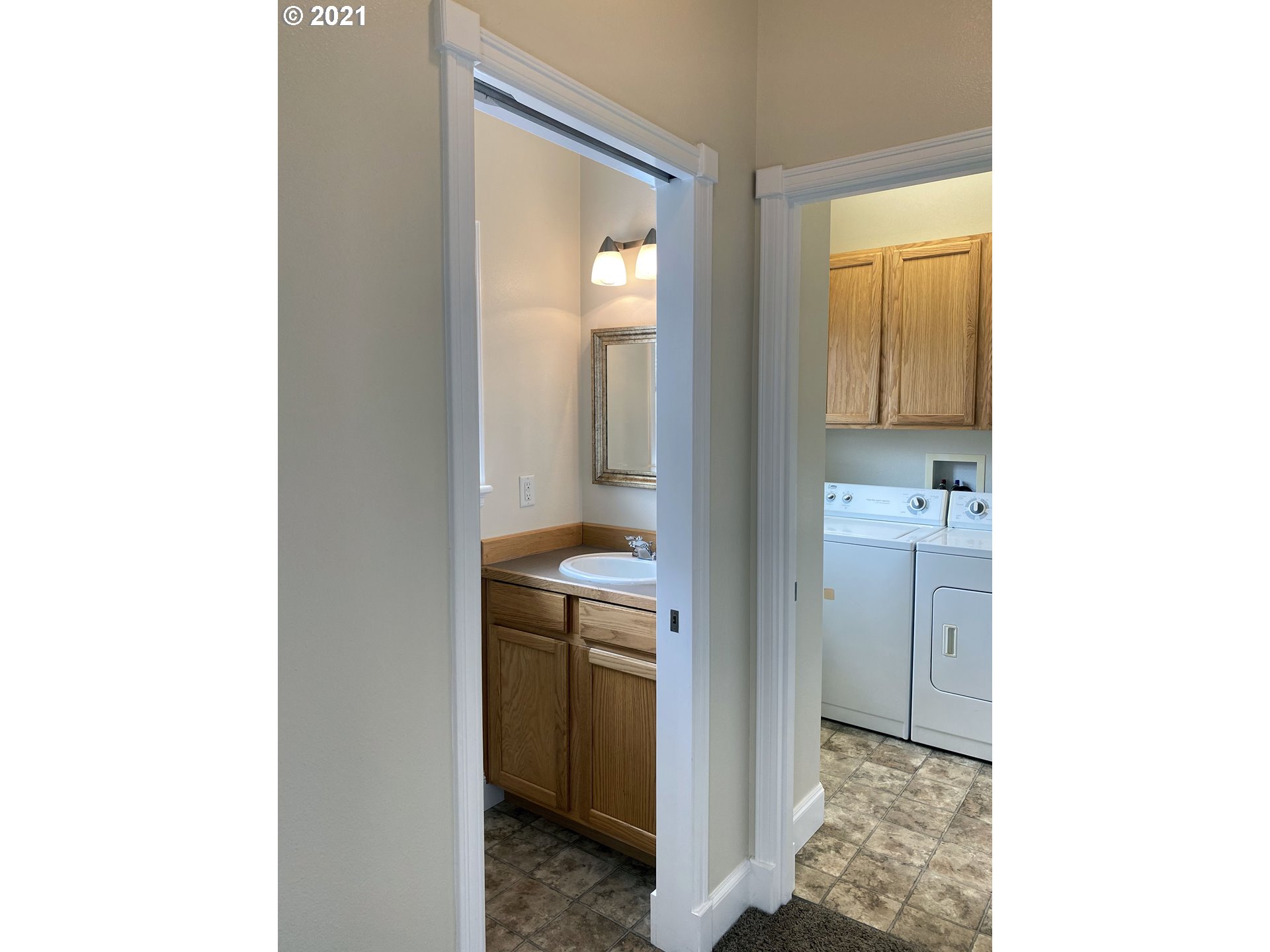 1112 9th Street Florence, OR 97439 - Photo 4 of 22 Gallery Image 4