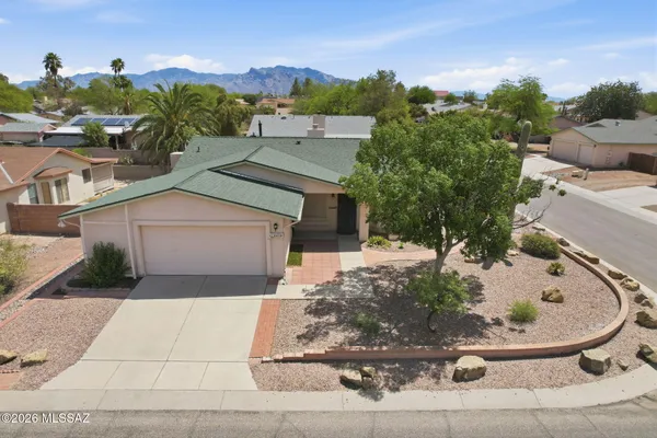 $375,000 | 8470 North Star Grass Drive, Tucson, AZ 85742