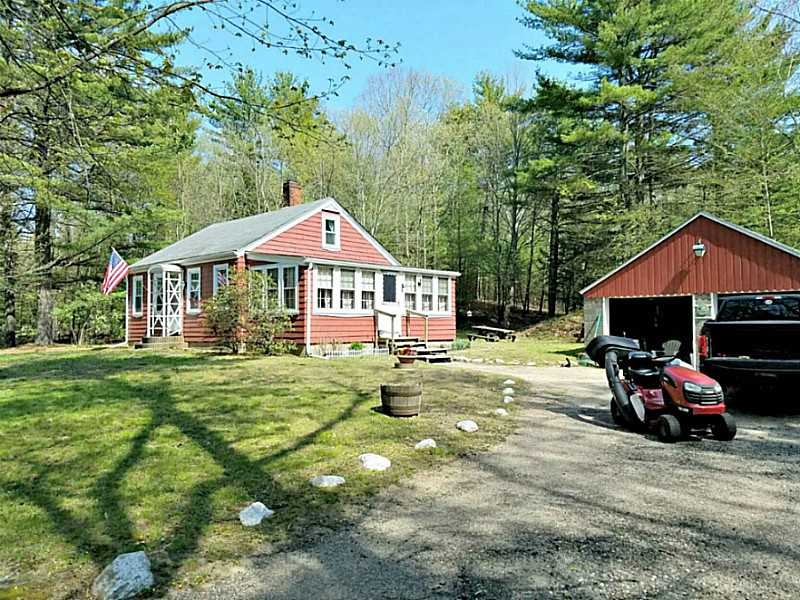 264 Chestnut Hill Road Glocester, RI 02814 - Photo 1 of 3 Exterior Front.
