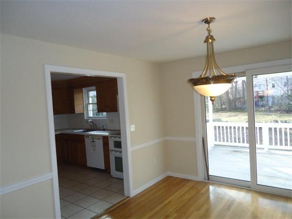 17 Fairview Road, Unit B Framingham, MA 01702 - Photo 4 of 9 Gallery Image 4