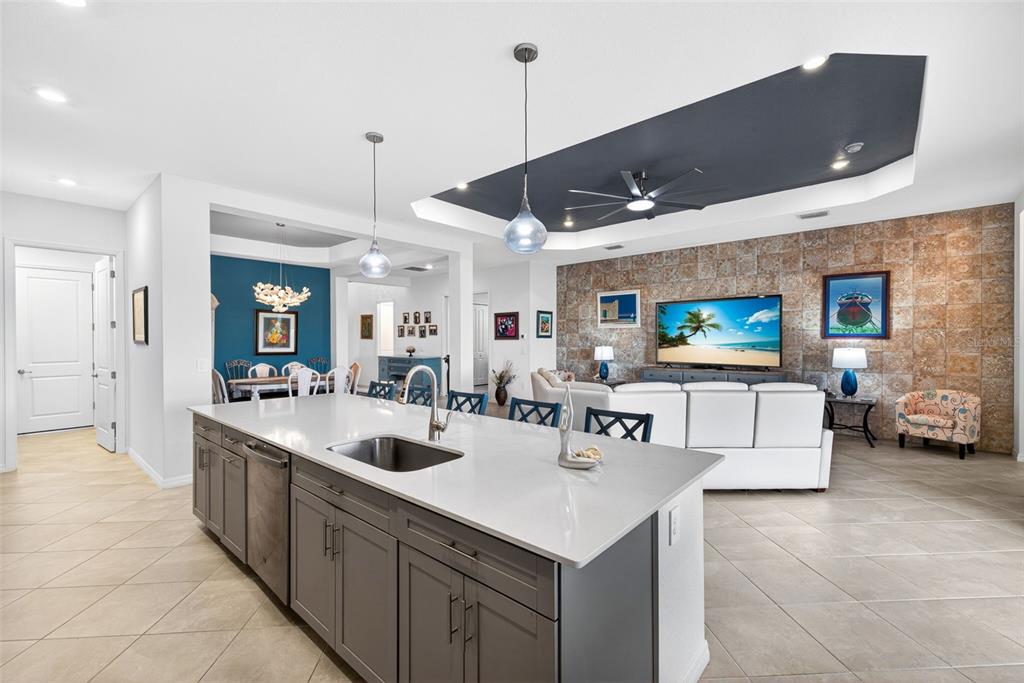 12752 Tulum Loop Venice, FL 34293 - Photo 14 of 57