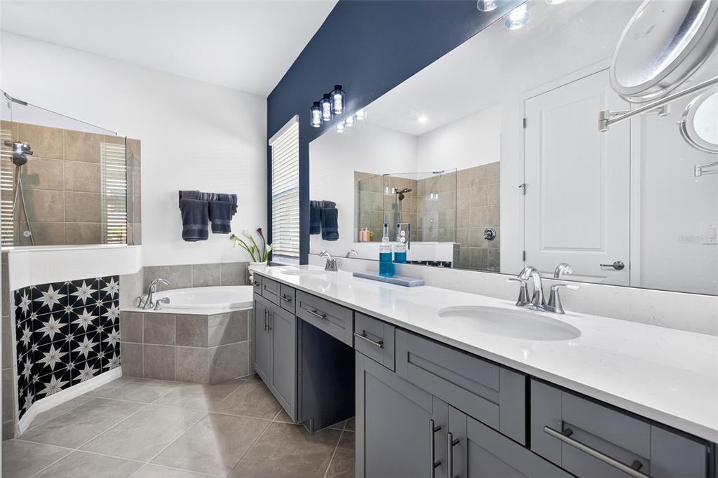 12752 Tulum Loop Venice, FL 34293 - Photo 20 of 57