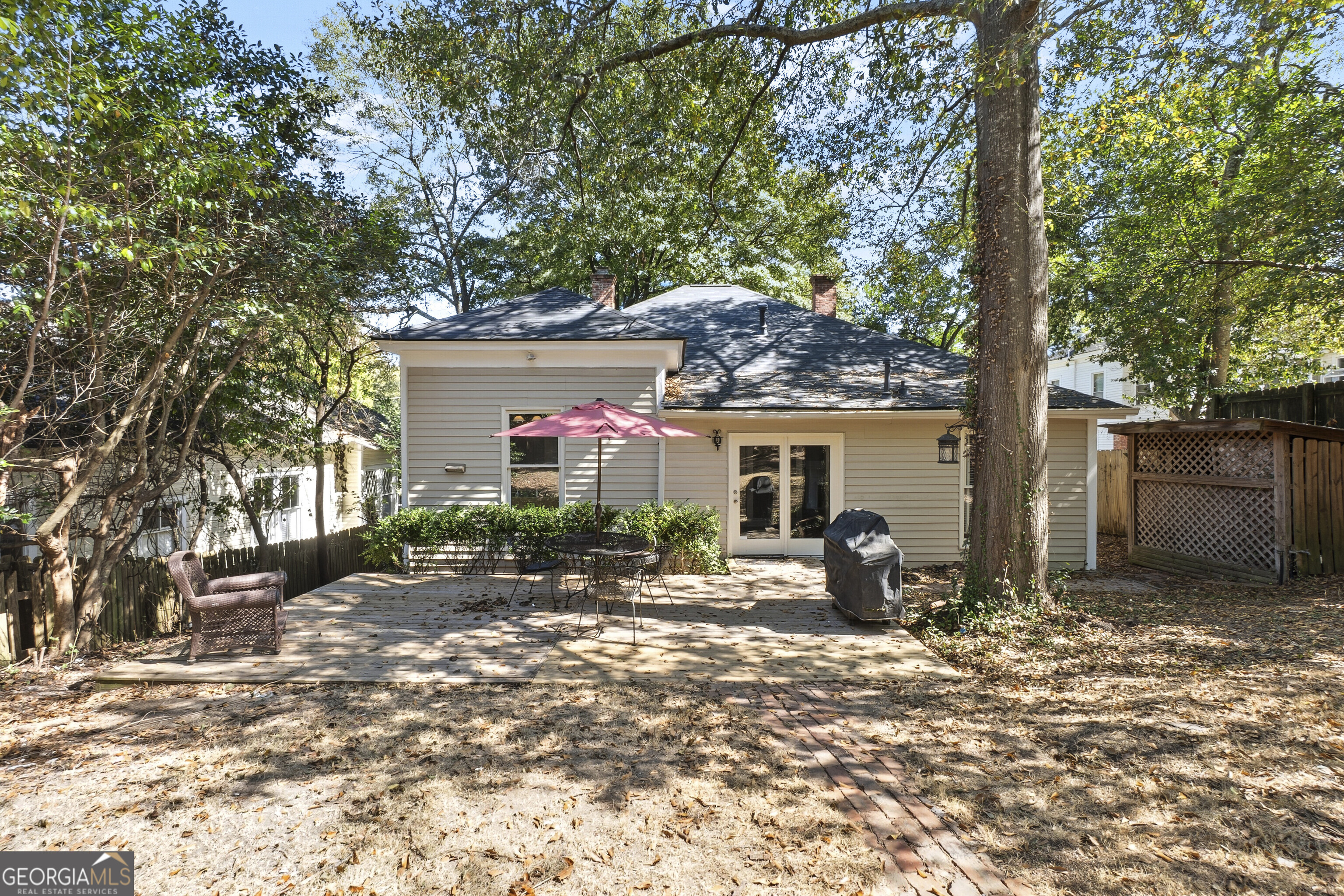 216 Hines Terrace Macon, GA 31204 - Photo 47 of 52 a front view of a house with patio