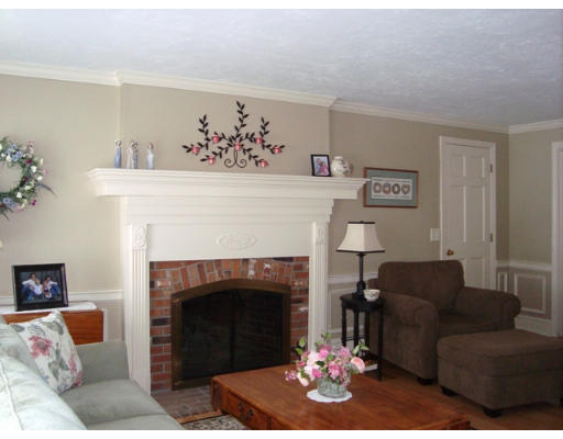 16 Wadsworth Road Shrewsbury, MA 01545 - Photo 5 of 18 Gallery Image 5