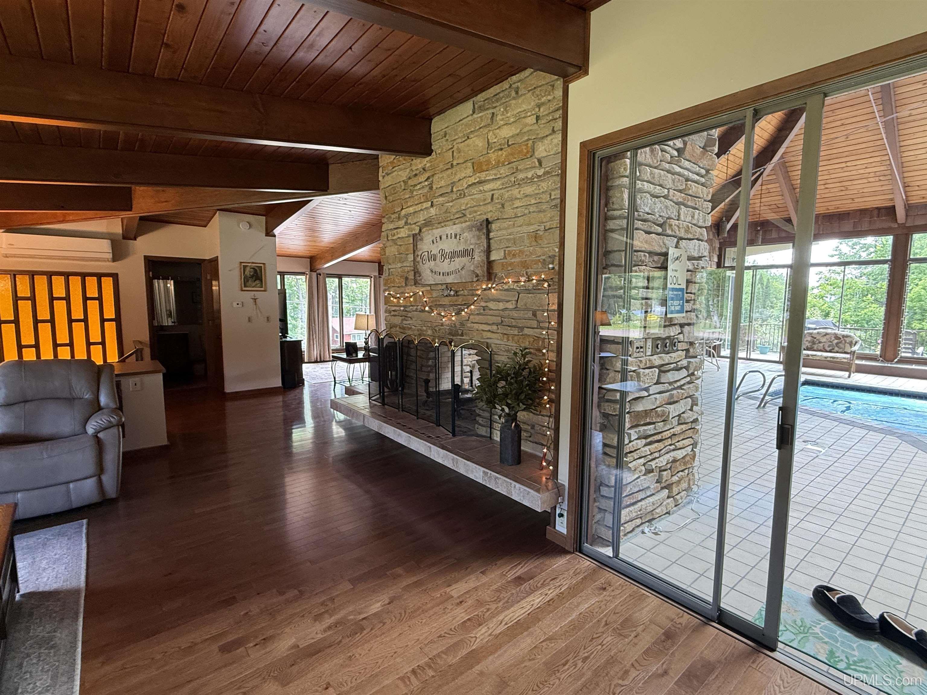 22125 Ridge Road Houghton, MI 49931 - Photo 7 of 80