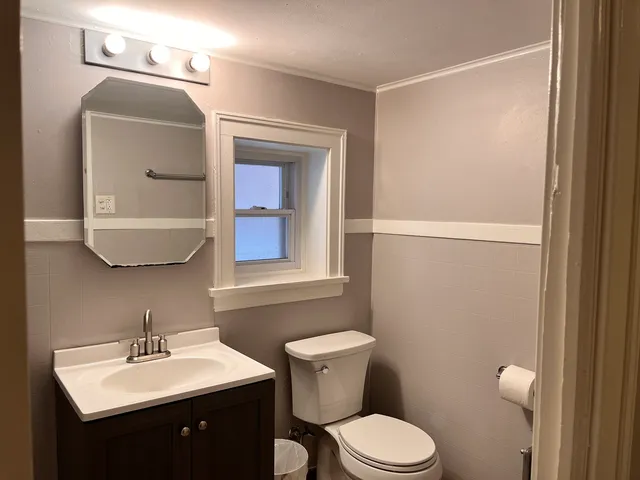 $1,000 | 4526 North Menard Avenue, Unit B, Chicago, IL 60630