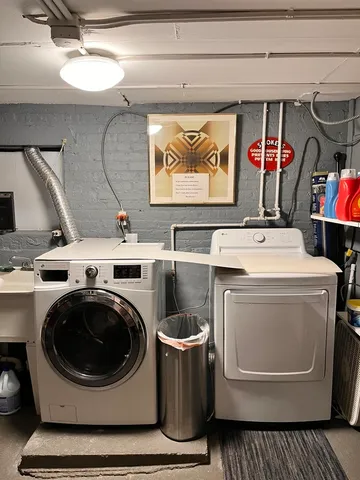 $1,000 | 4526 North Menard Avenue, Unit B, Chicago, IL 60630