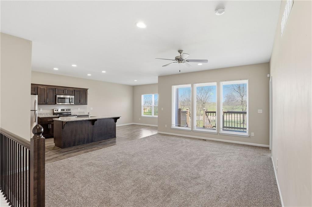 21805 Southcreek Road Peculiar, MO 64078 - Photo 13 of 56