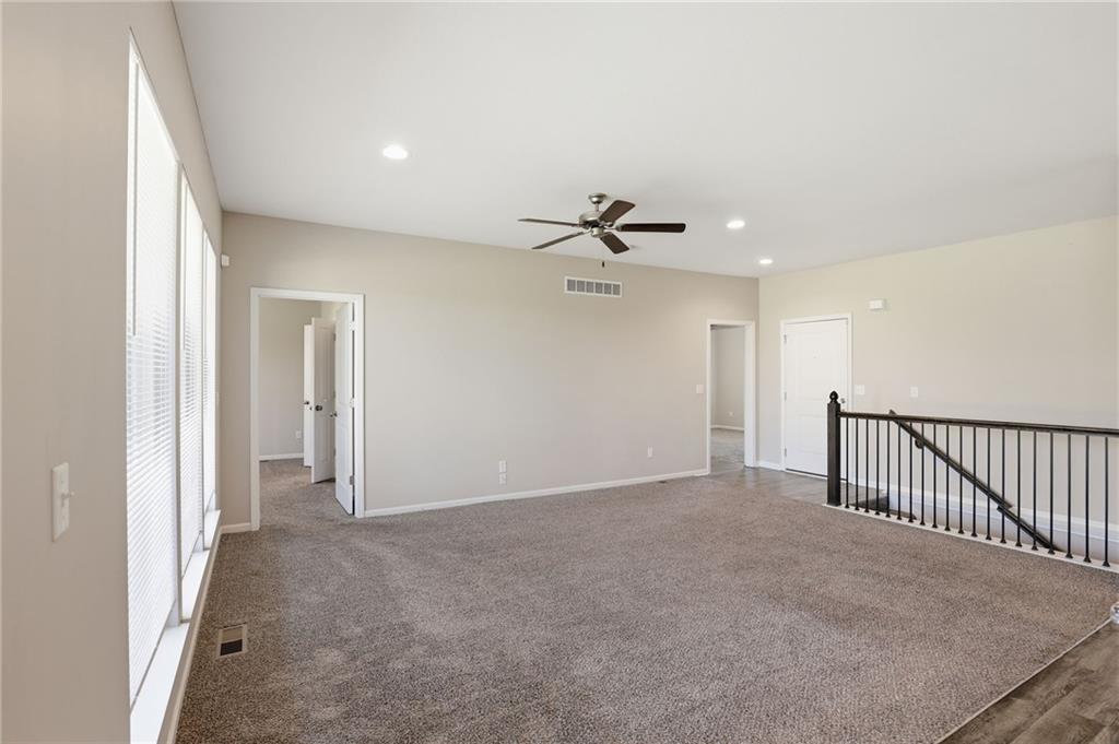 21805 Southcreek Road Peculiar, MO 64078 - Photo 14 of 56