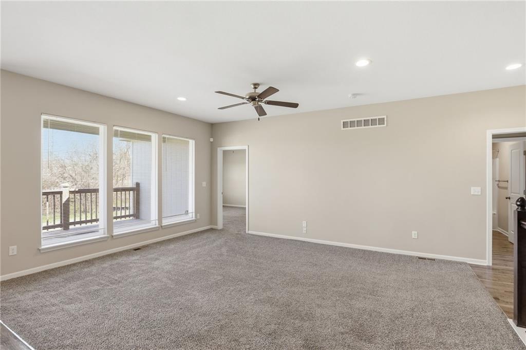 21805 Southcreek Road Peculiar, MO 64078 - Photo 15 of 56