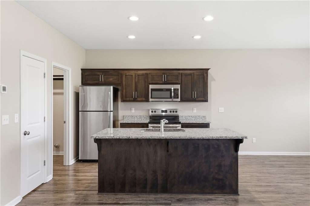 21805 Southcreek Road Peculiar, MO 64078 - Photo 17 of 56