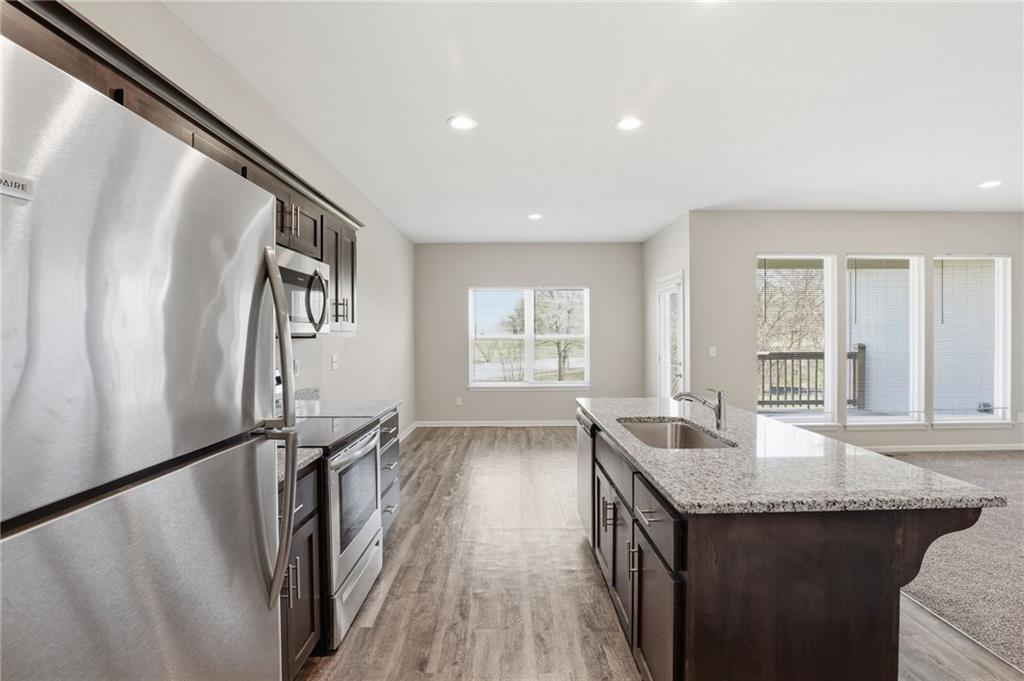 21805 Southcreek Road Peculiar, MO 64078 - Photo 20 of 56