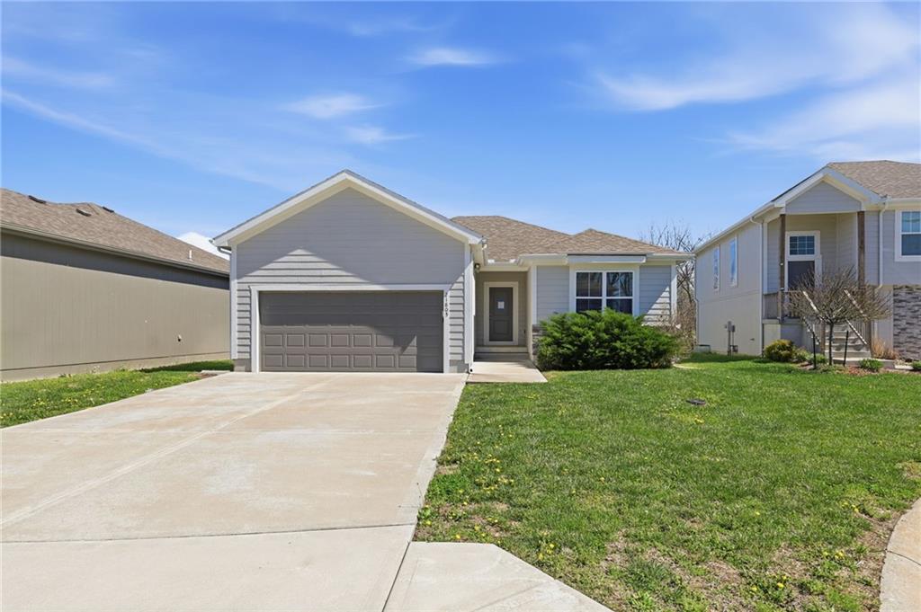 21805 Southcreek Road Peculiar, MO 64078 - Photo 2 of 56