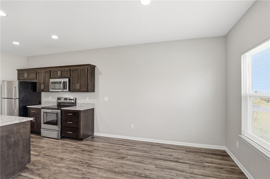 21805 Southcreek Road Peculiar, MO 64078 - Photo 22 of 56