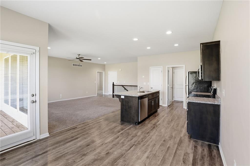 21805 Southcreek Road Peculiar, MO 64078 - Photo 23 of 56