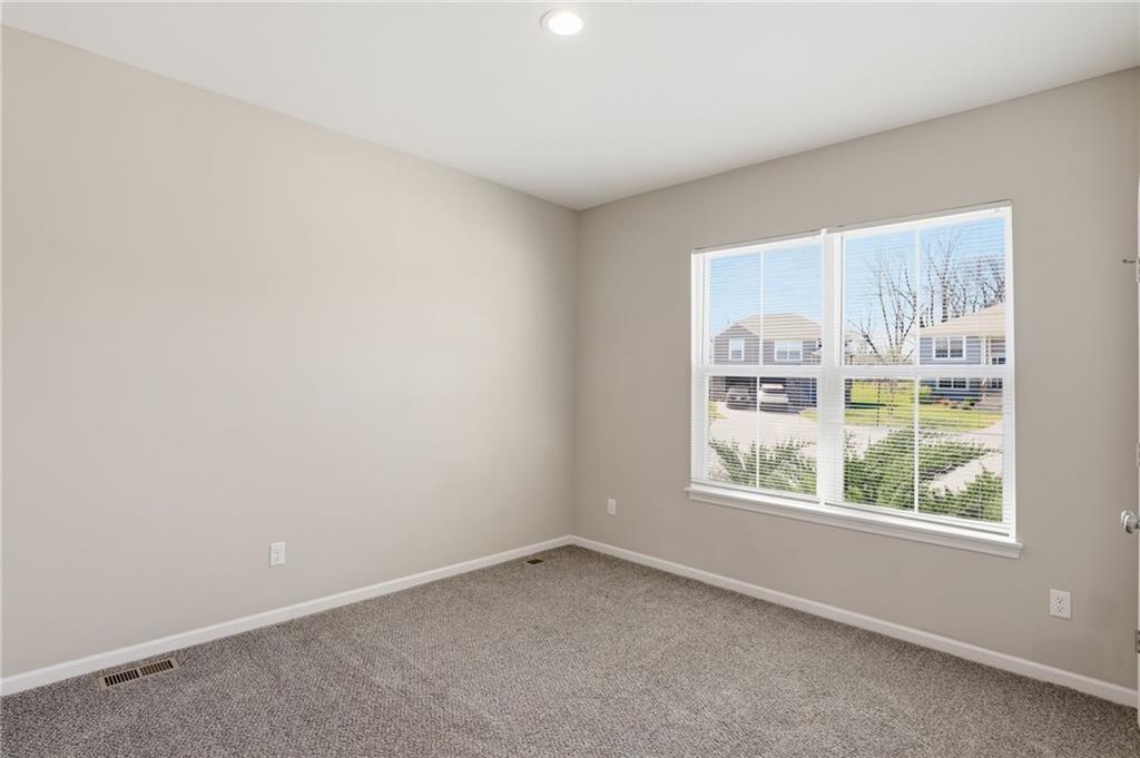 21805 Southcreek Road Peculiar, MO 64078 - Photo 26 of 56