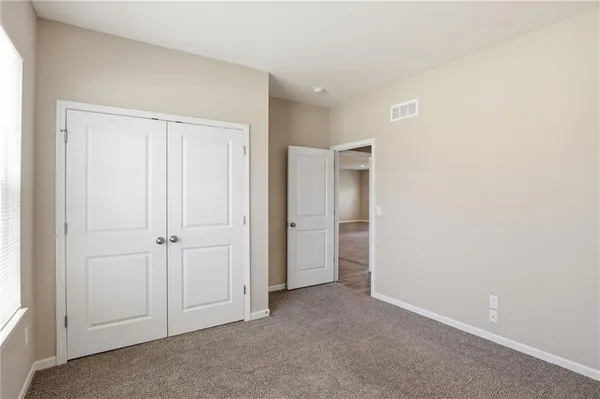 $334,900 | 21805 Southcreek Road, Peculiar, MO 64078