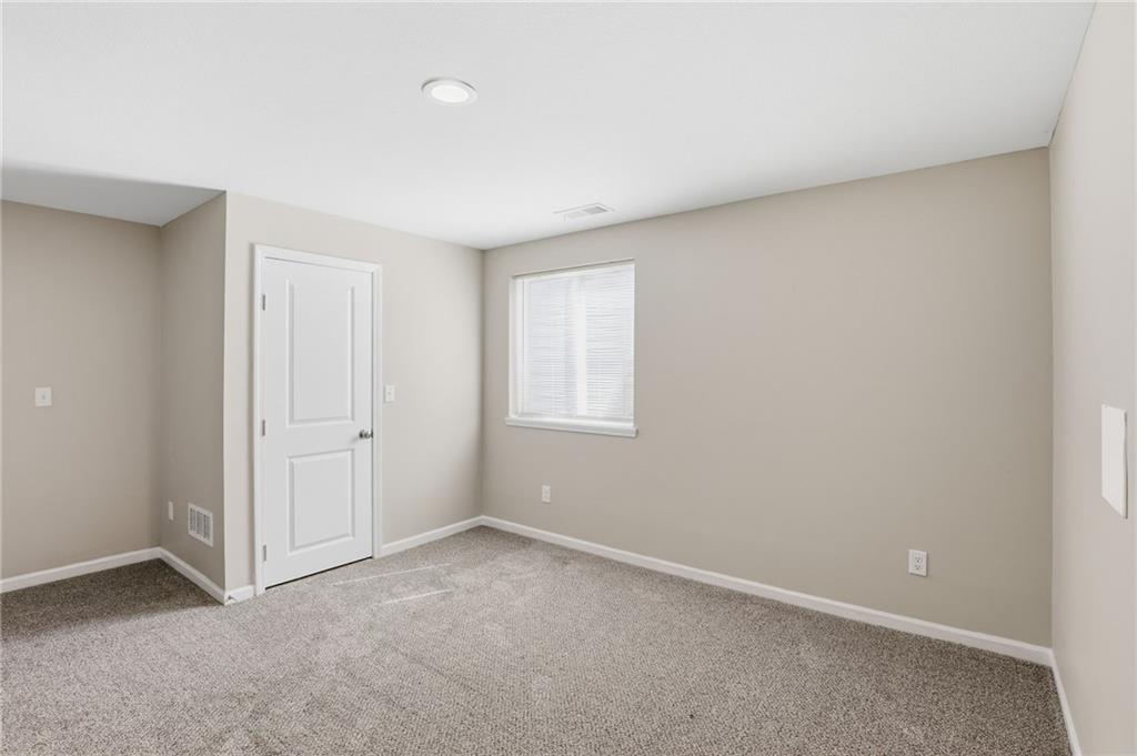 21805 Southcreek Road Peculiar, MO 64078 - Photo 28 of 56