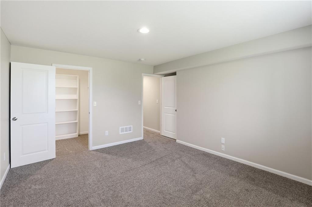 21805 Southcreek Road Peculiar, MO 64078 - Photo 31 of 56