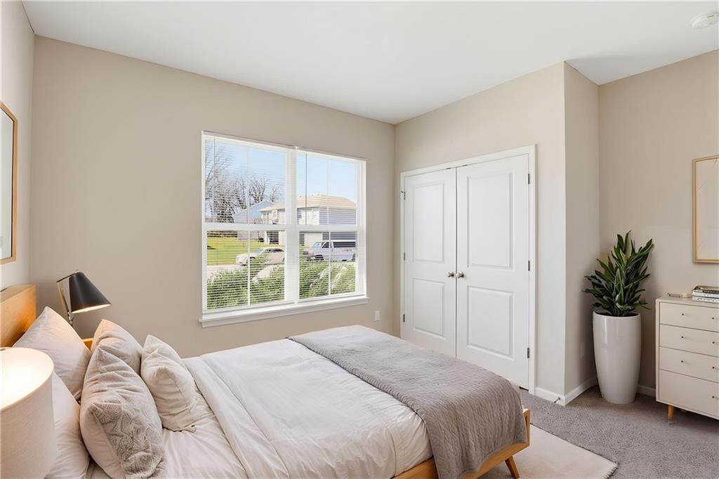 21805 Southcreek Road Peculiar, MO 64078 - Photo 9 of 56