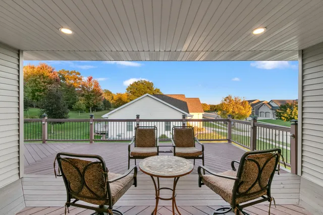 $619,900 | 2819 Bluebird Drive, Portage, WI 53901