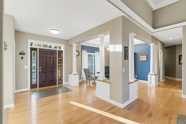 $619,900 | 2819 Bluebird Drive, Portage, WI 53901