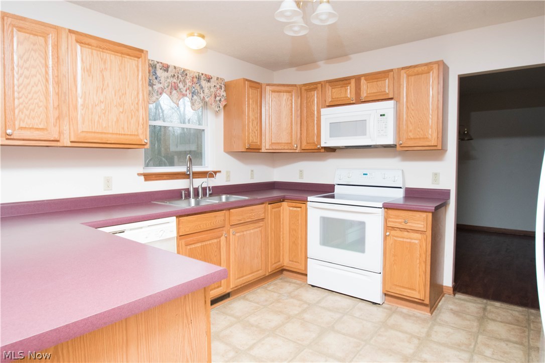 4065 Jones Road Diamond, OH 44412 - Photo 5 of 21 Gallery Image 5