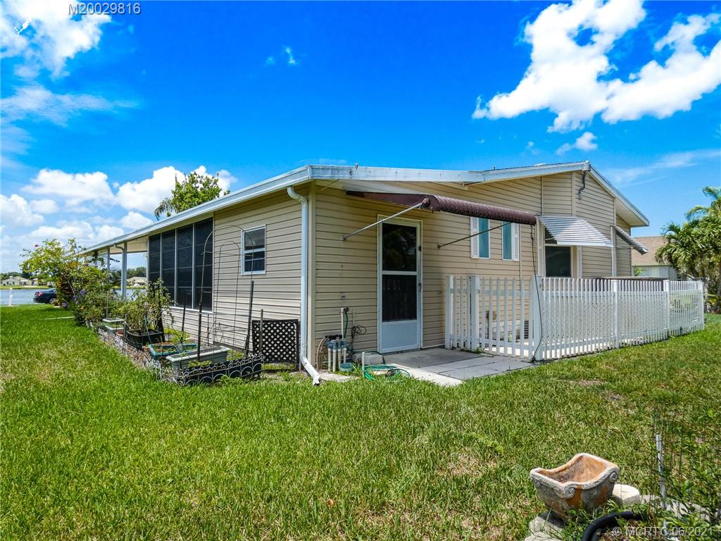 8941 Southwest Chevy Circle Stuart, FL 34997 - Photo 36 of 52 Gallery Image 36