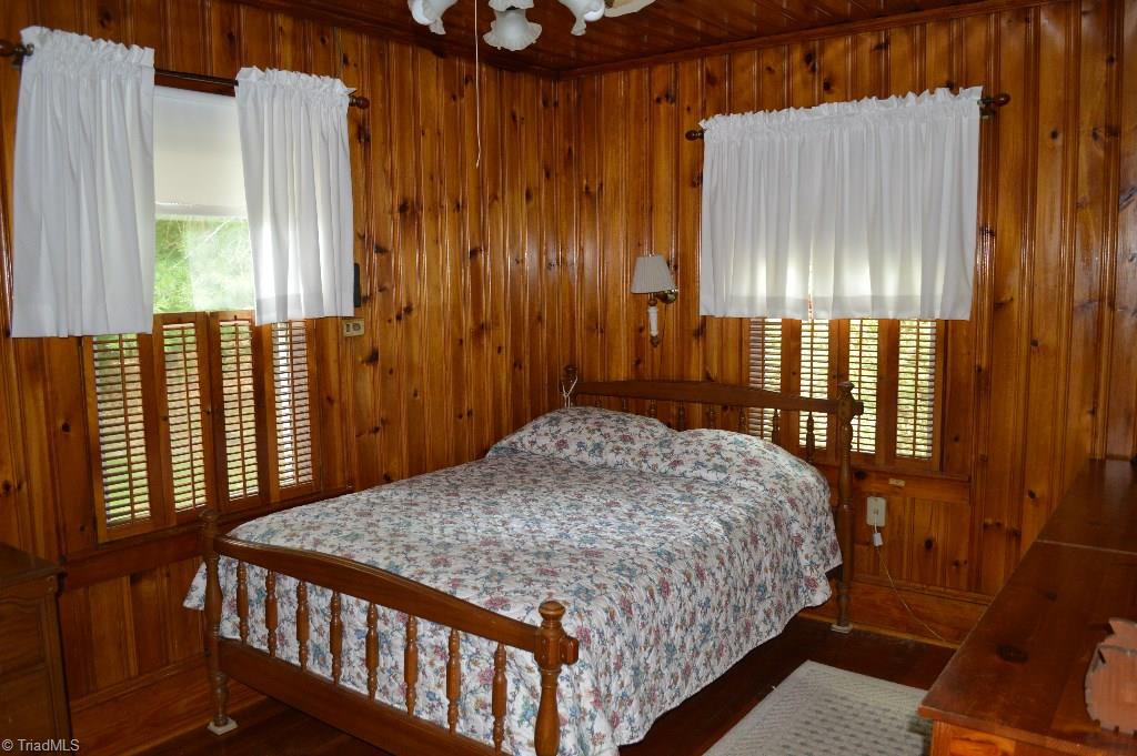 1002 Spring Street Mount Airy, NC 27030 - Photo 23 of 26 Gallery Image 23