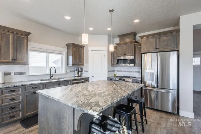 $575,000 | 11065 White River Street, Caldwell, ID 83605