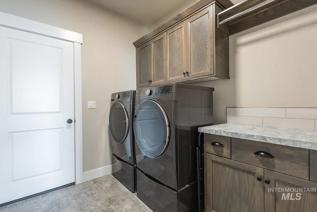 $575,000 | 11065 White River Street, Caldwell, ID 83605