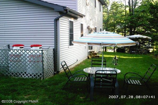 2701 Devon Road Tobyhanna, PA 18466 - Photo 2 of 10 a view of a table and chairs in patio of the house