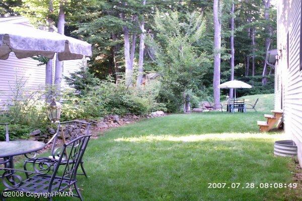 2701 Devon Road Tobyhanna, PA 18466 - Photo 4 of 10 a view of a chairs and table in the garden