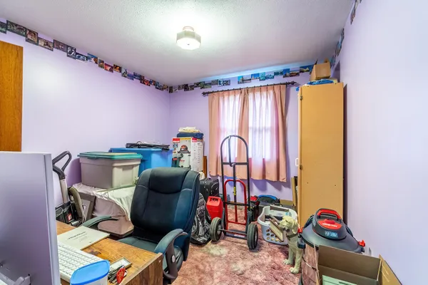 $249,900 | 305 Meadow Lane, Kendallville, IN 46755