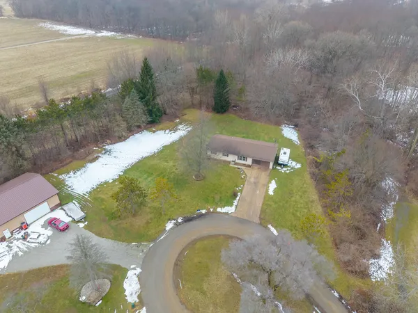 $249,900 | 305 Meadow Lane, Kendallville, IN 46755