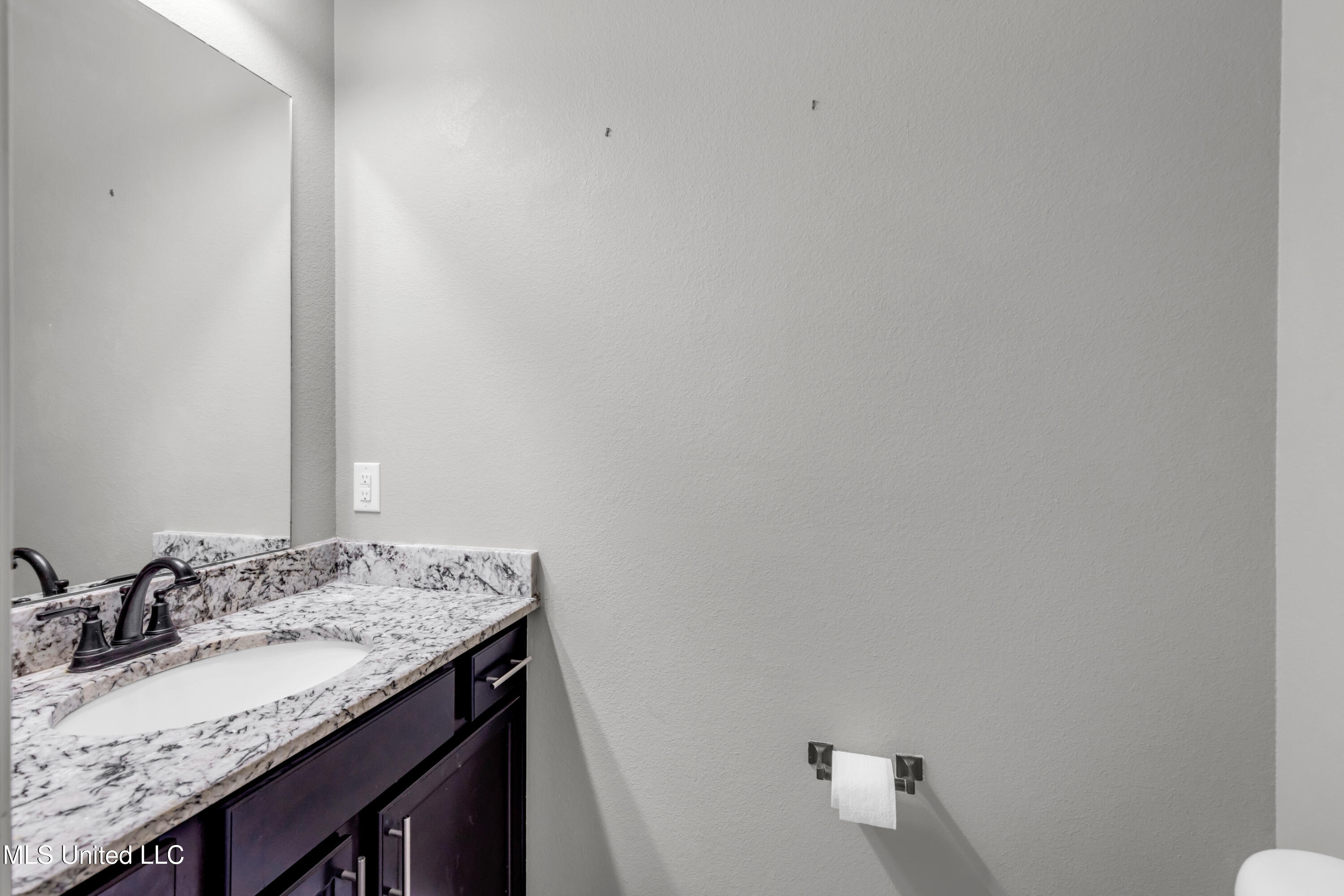 832 Reunion Pl Circle Biloxi, MS 39532 - Photo 11 of 35 832ReunionPlace-11