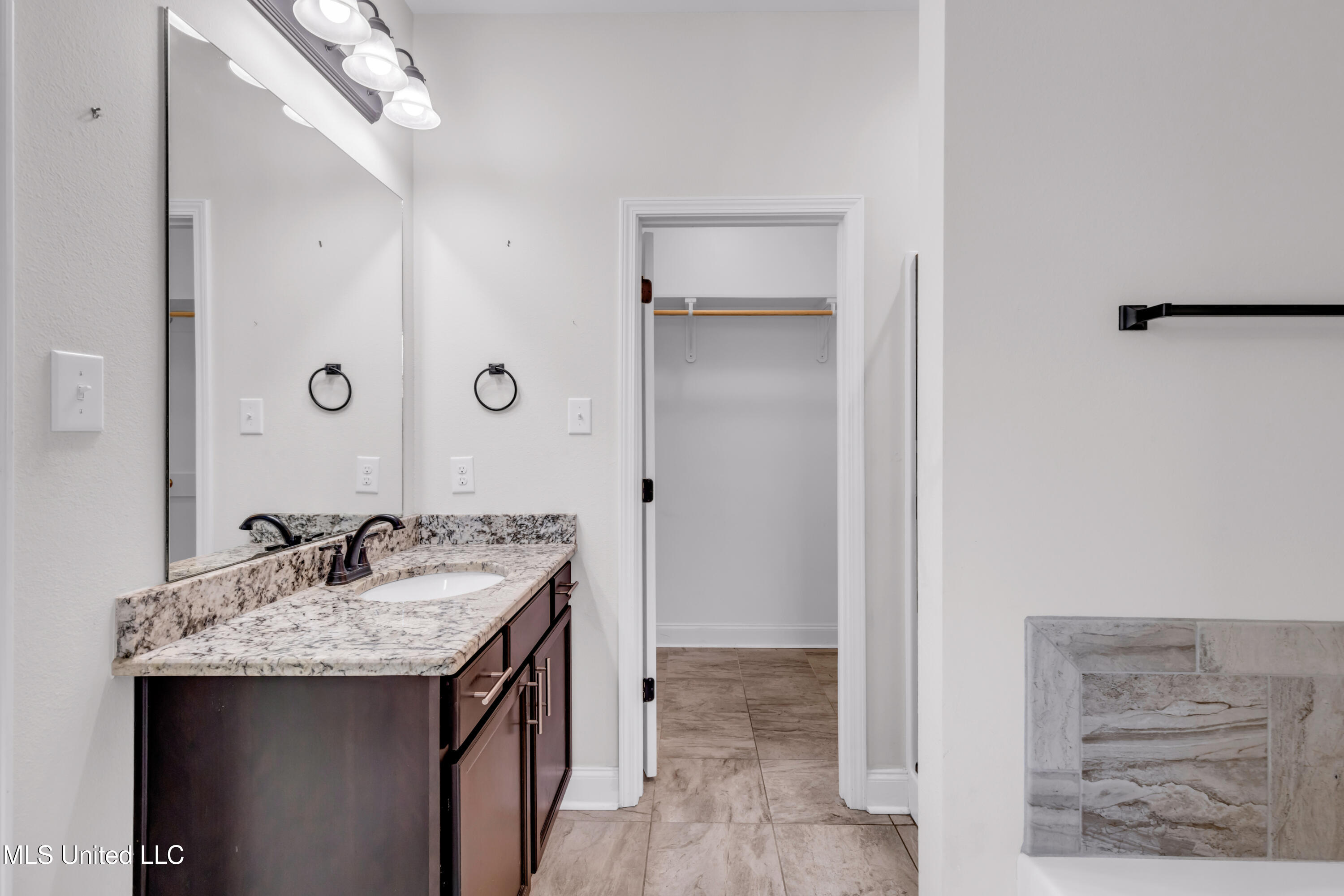 832 Reunion Pl Circle Biloxi, MS 39532 - Photo 15 of 35 832ReunionPlace-15