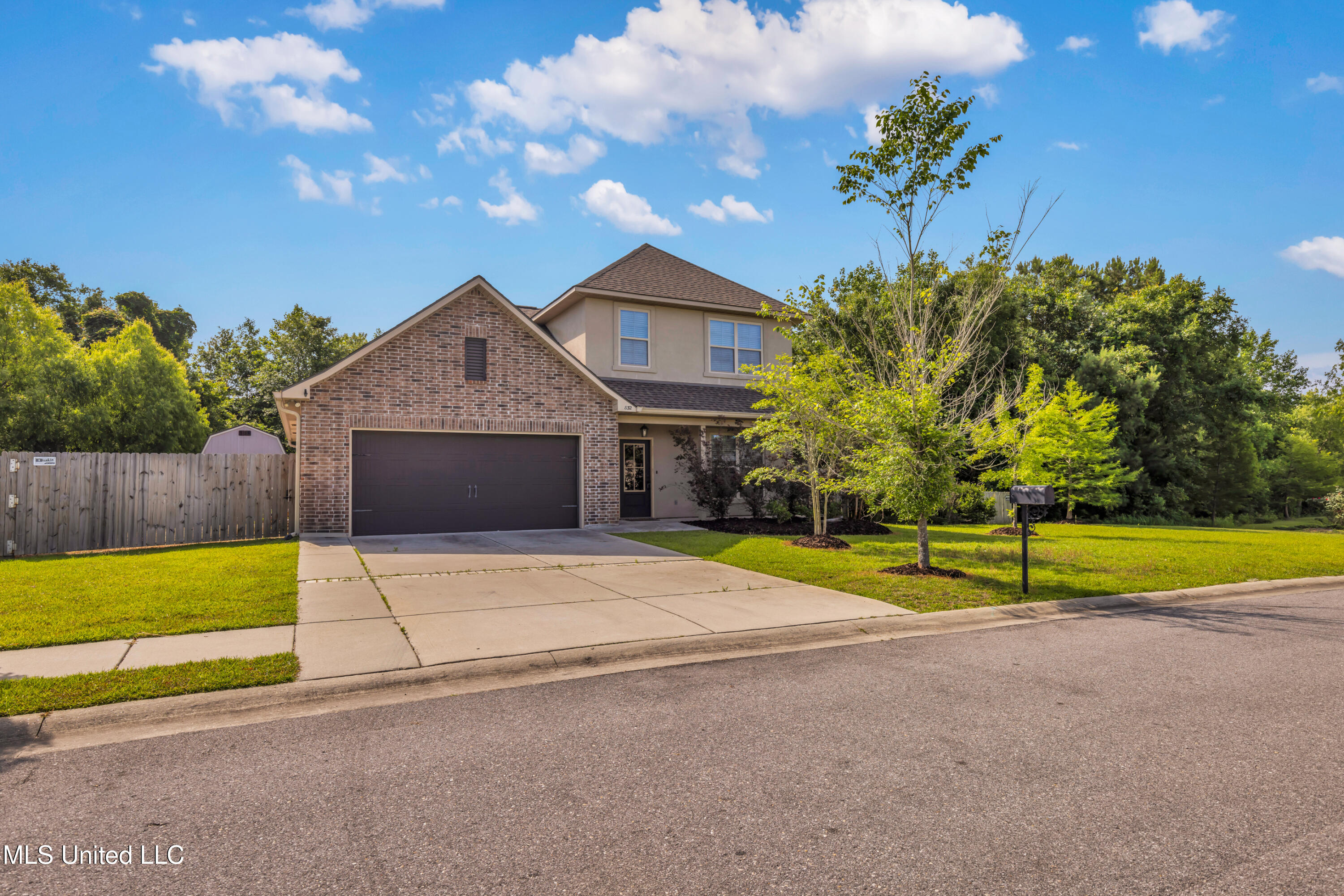 832 Reunion Pl Circle Biloxi, MS 39532 - Photo 3 of 35 832ReunionPlace-3