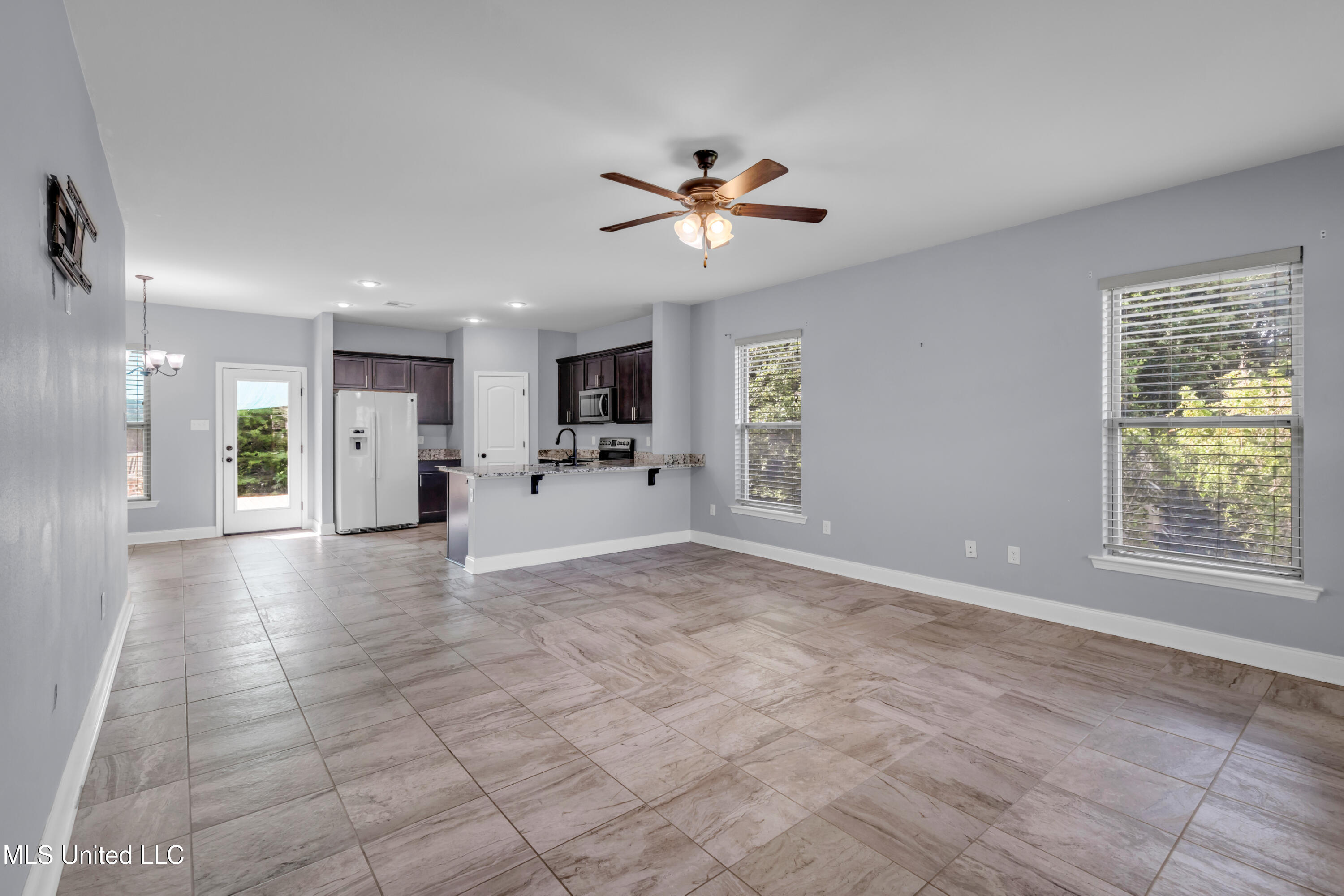 832 Reunion Pl Circle Biloxi, MS 39532 - Photo 5 of 35 832ReunionPlace-5