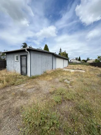 $875,000 | 1101 East Monte Vista Avenue, Turlock, CA 95382