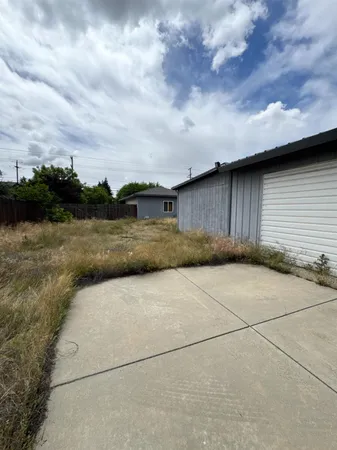 $875,000 | 1101 East Monte Vista Avenue, Turlock, CA 95382